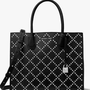 Michael Kors Stylish Grommeted Shoulder Handbag